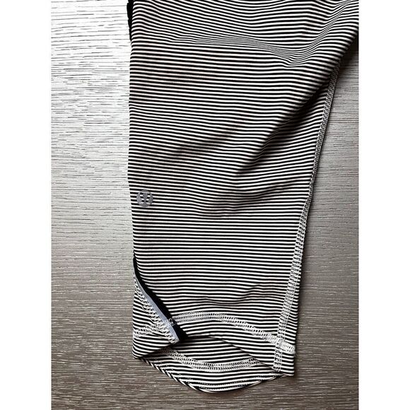 Lululemon Women’s RunDay Crop Stripe Black White Leggings Size 6 EUC - Picture 6 of 7